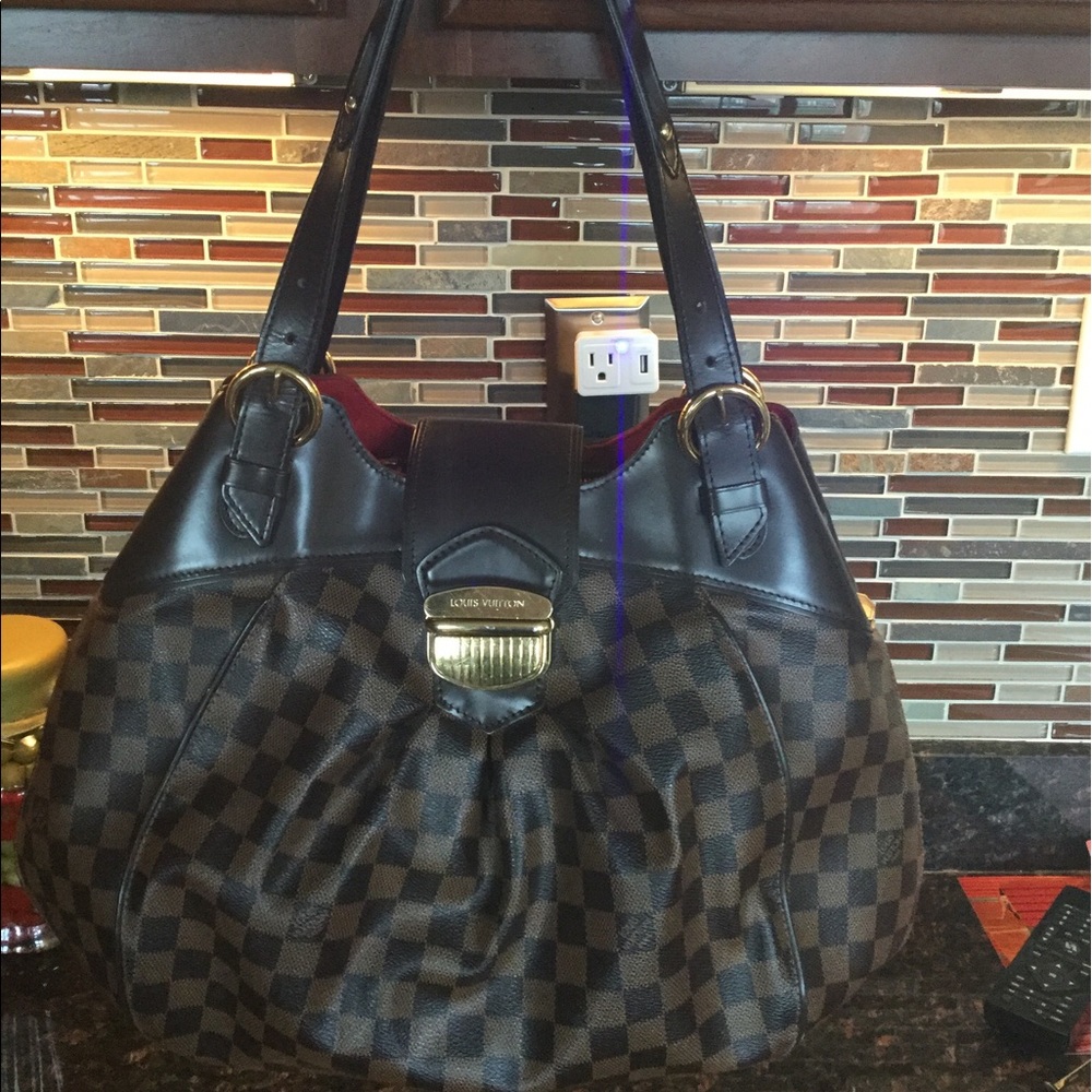 Like New Authentic Louis Vuitton Sistina Gm